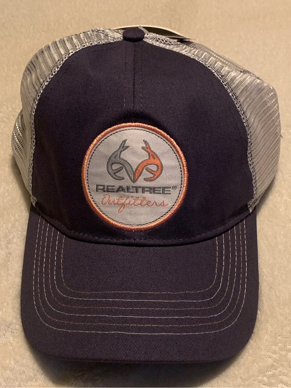 Realtree Outfitters hat with Tags